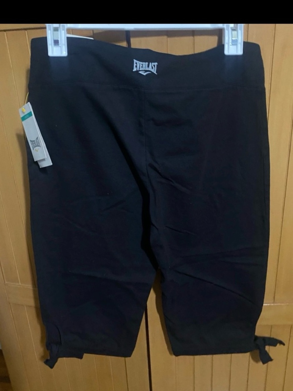 Everlast  Black Athletic Capri /large